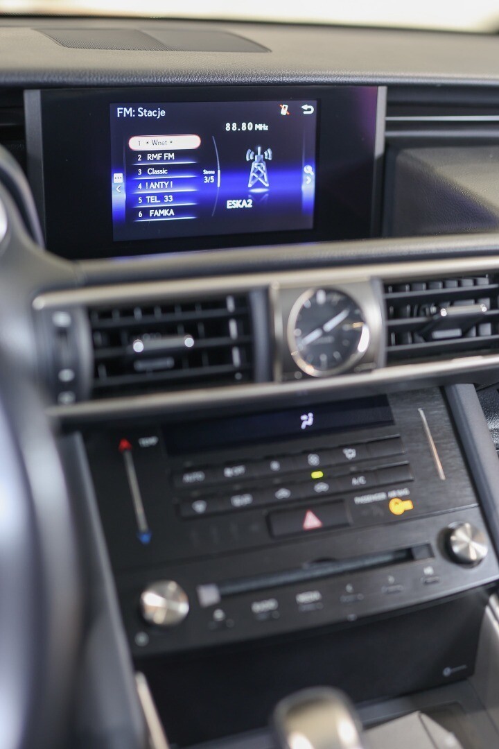 Lexus IS