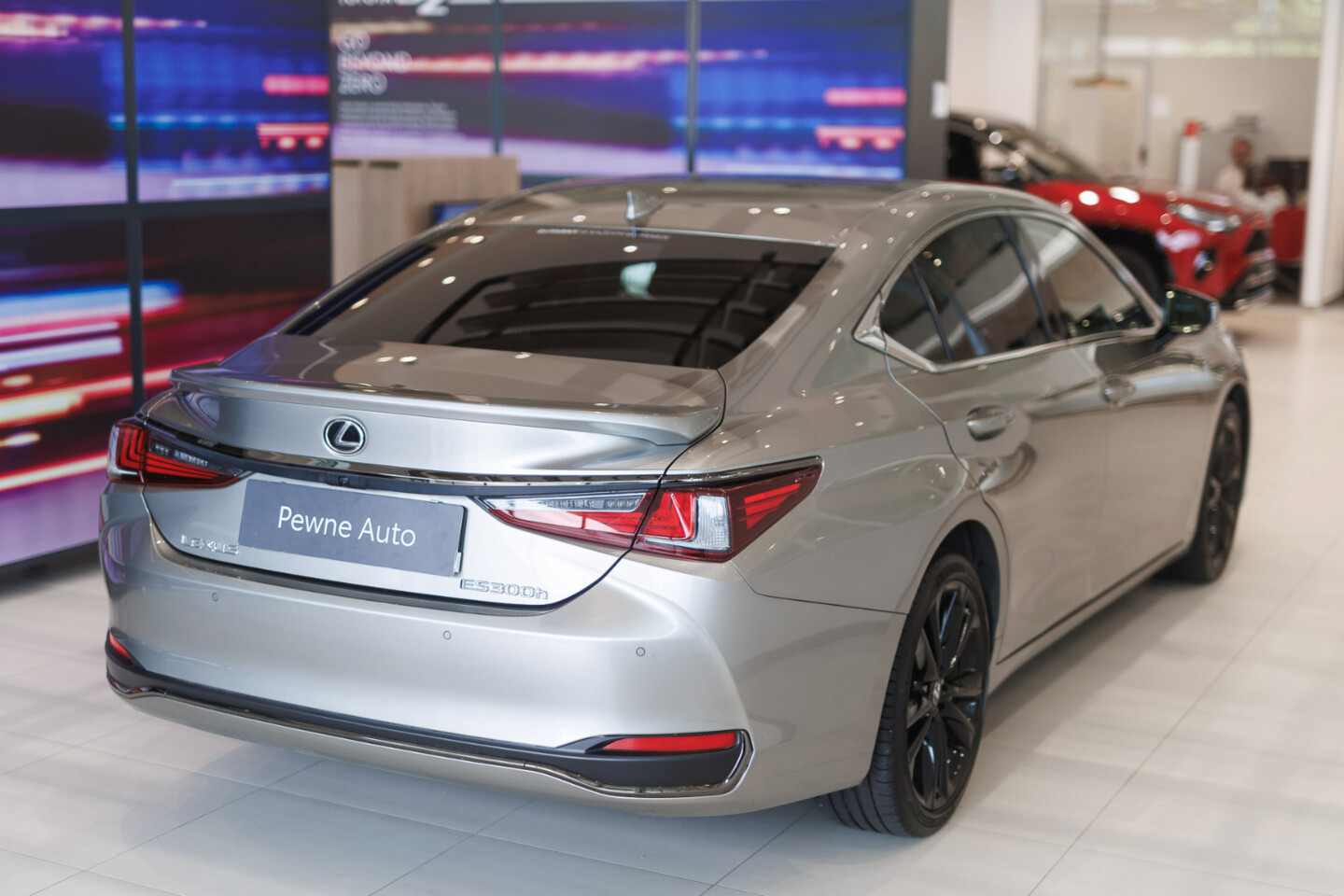 Lexus ES