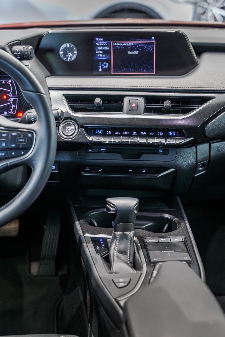 Lexus UX