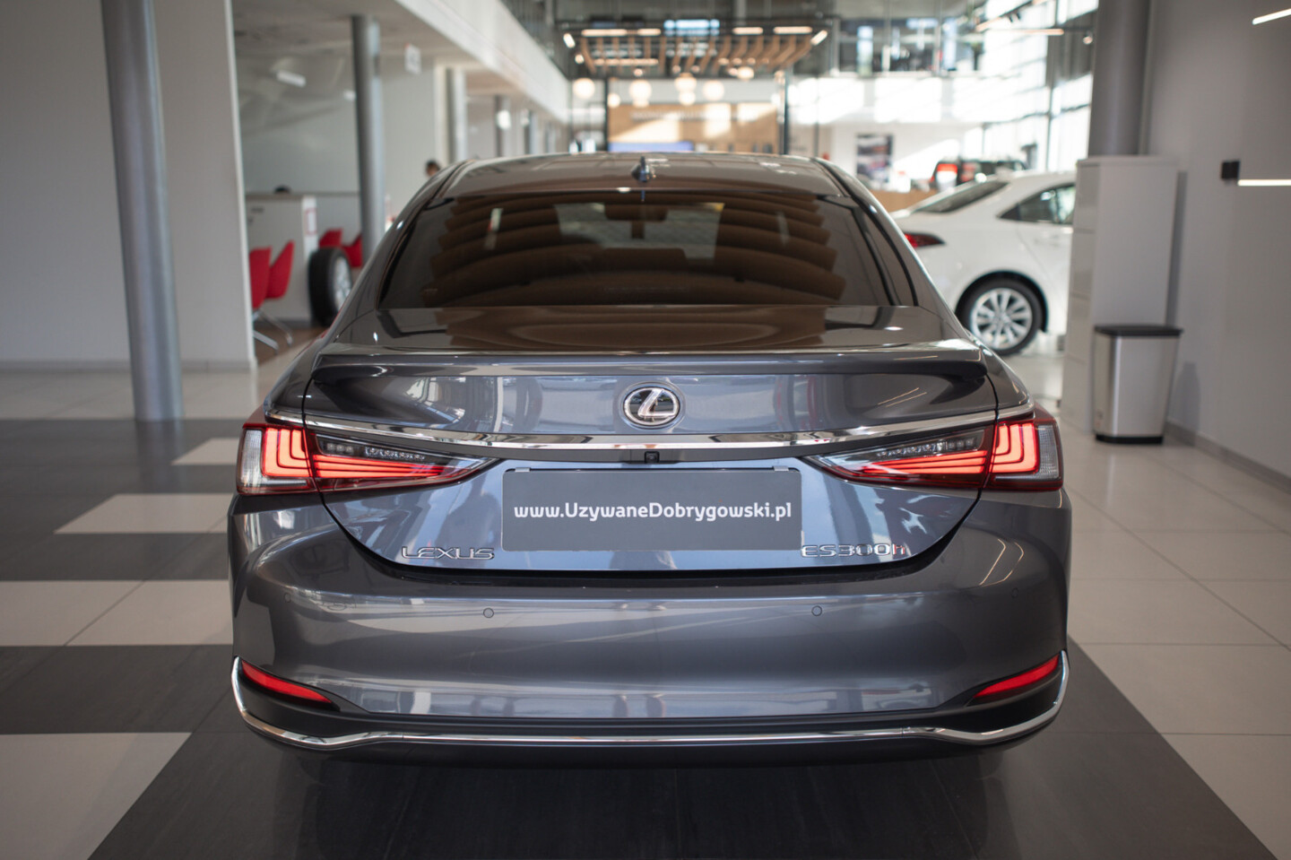 Lexus ES
