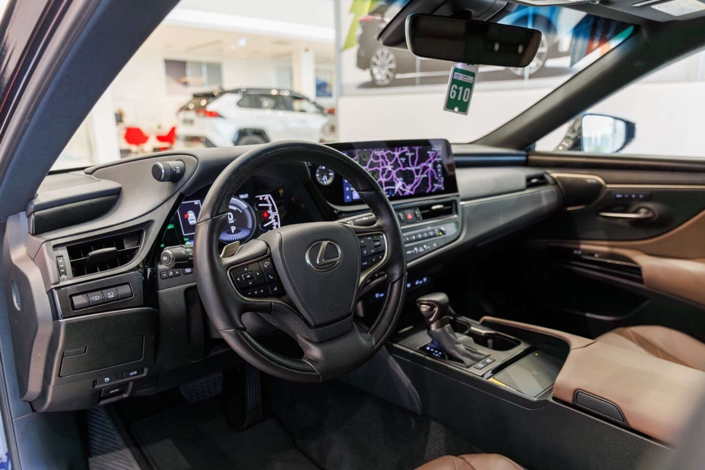 Lexus ES