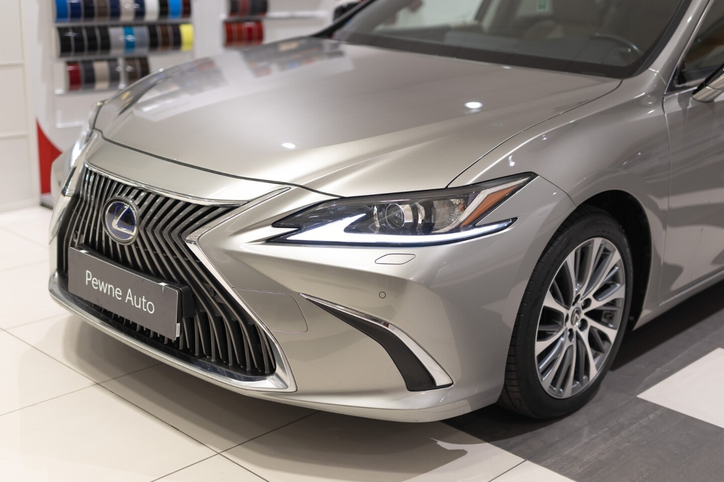 Lexus ES