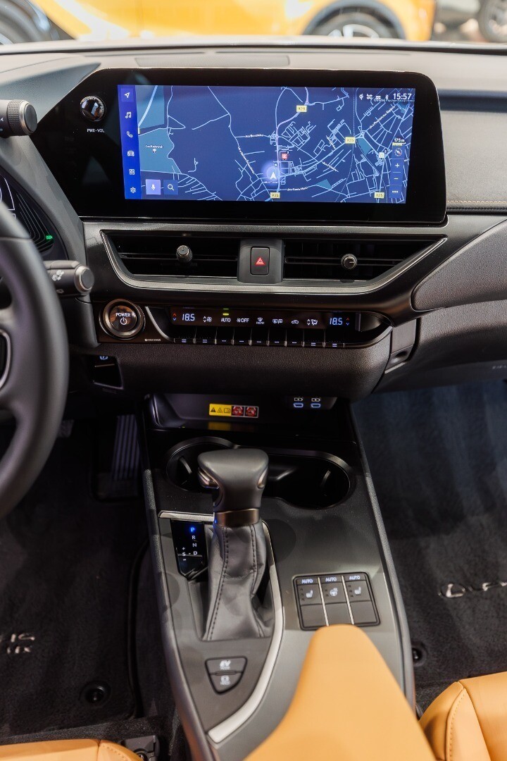 Lexus UX