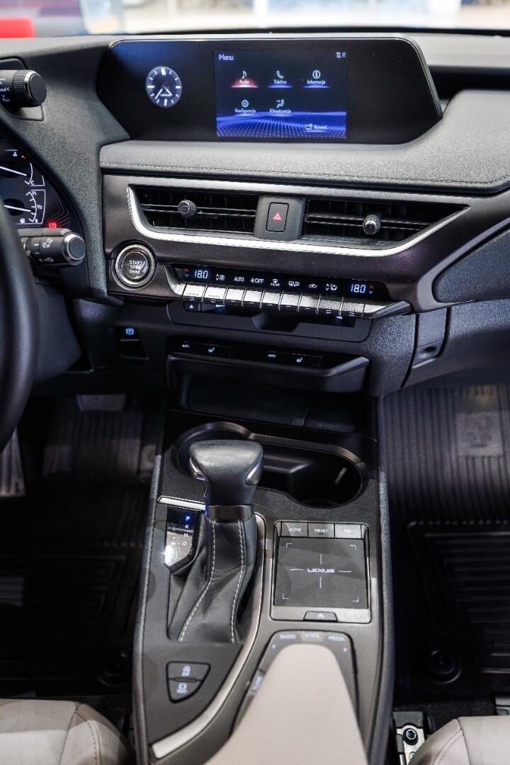 Lexus UX