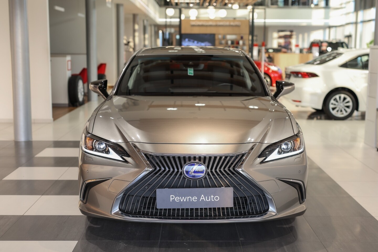 Lexus ES