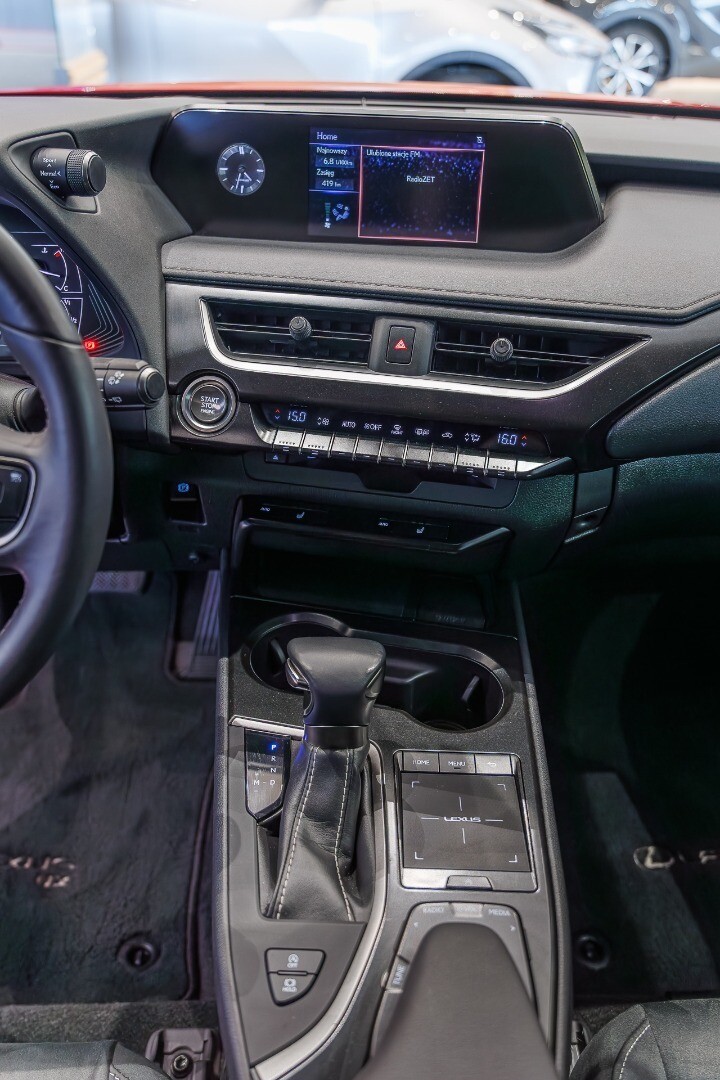 Lexus UX