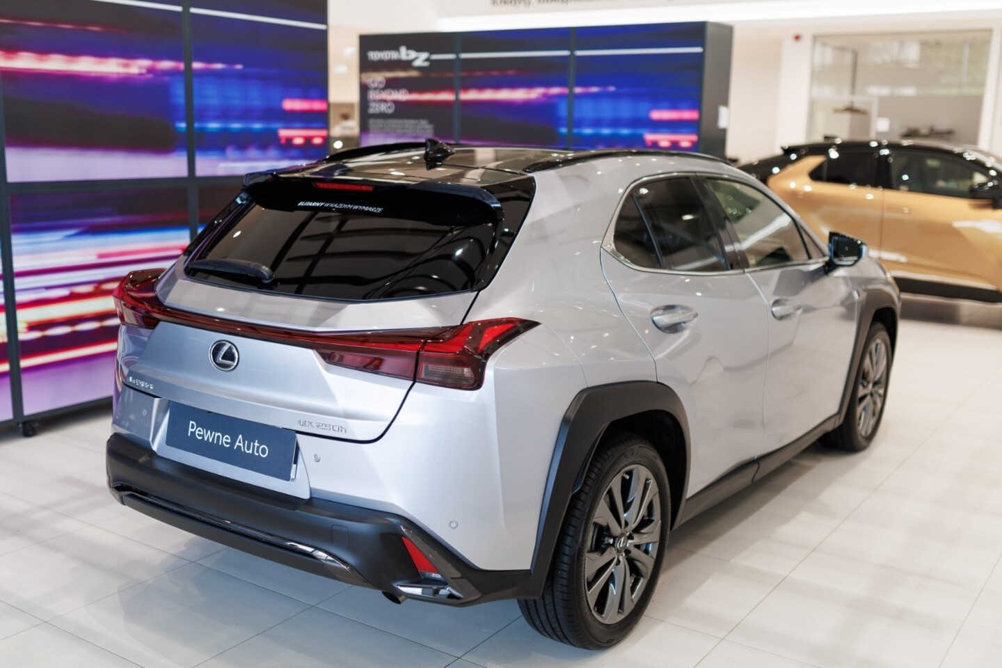 Lexus UX