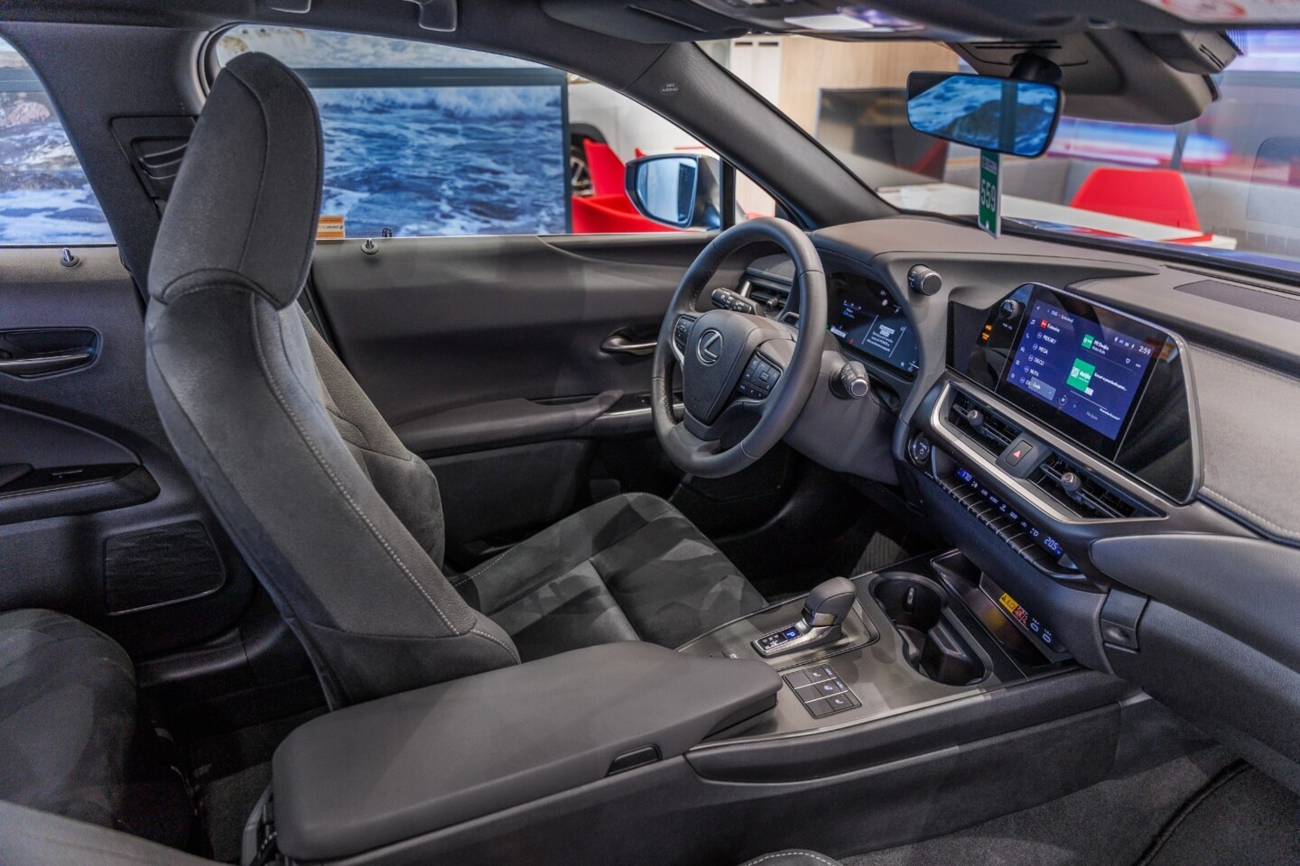 Lexus UX