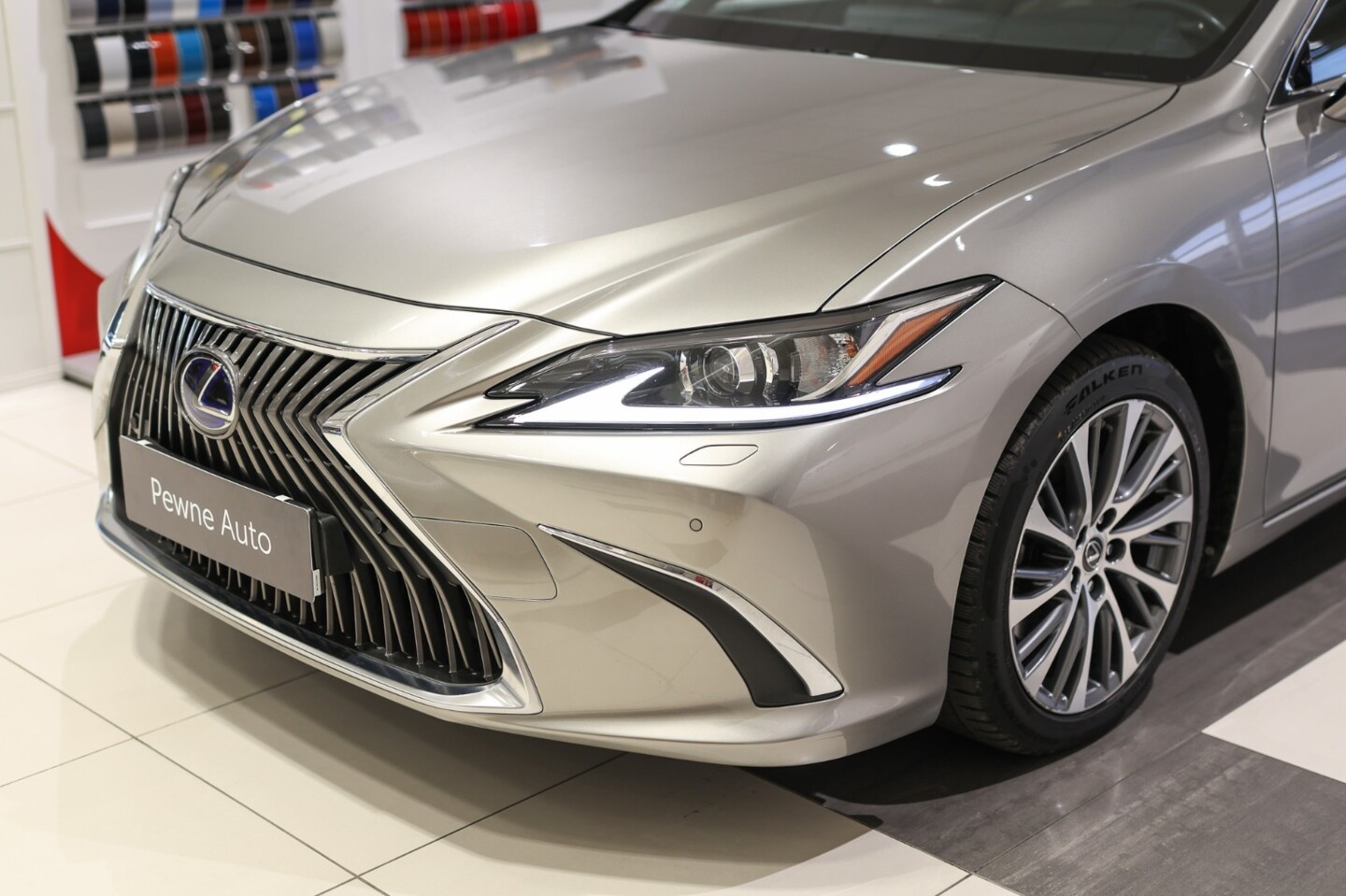 Lexus ES