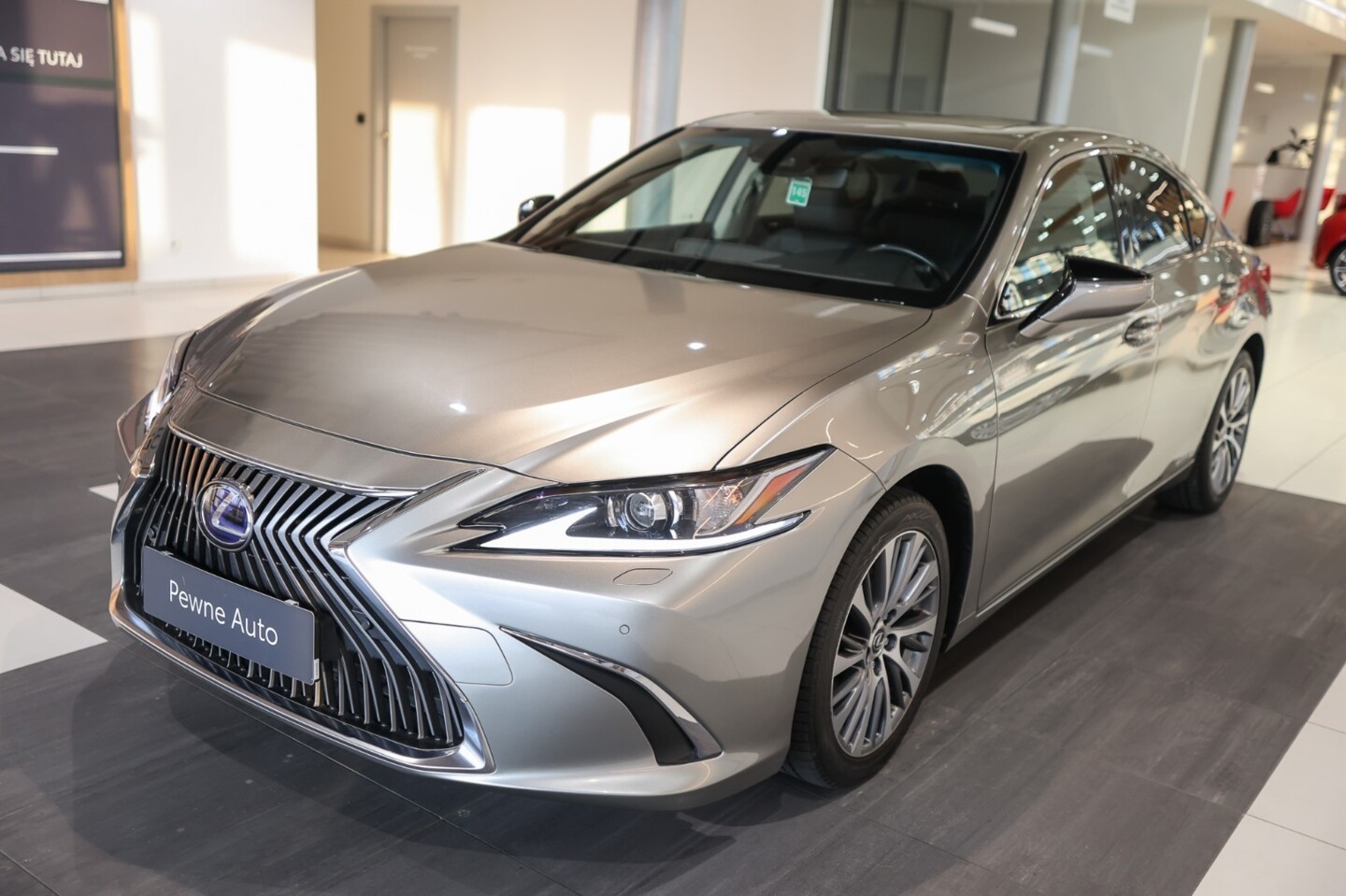 Lexus ES