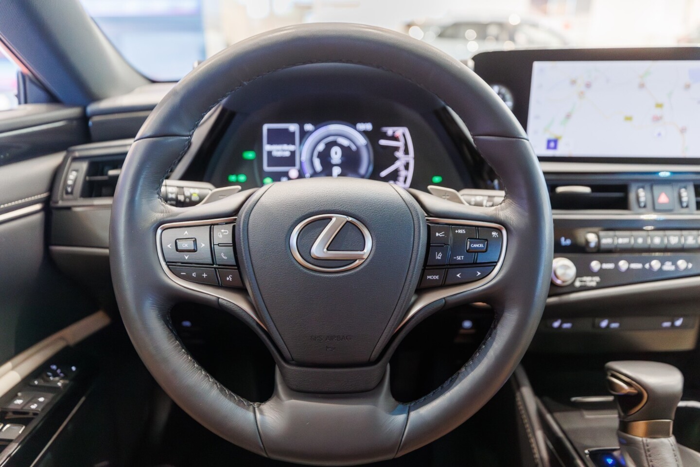 Lexus ES