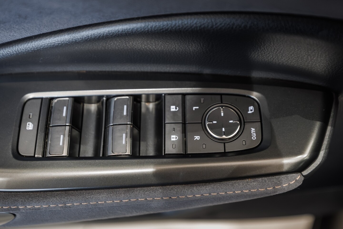 Lexus LBX