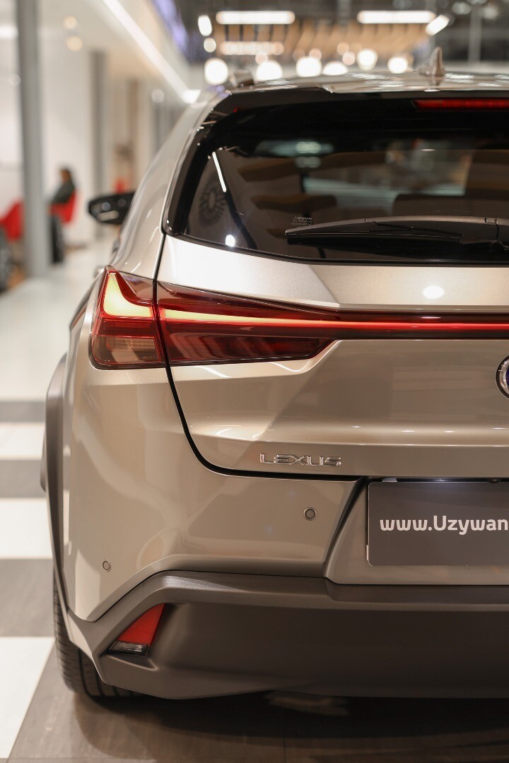 Lexus UX
